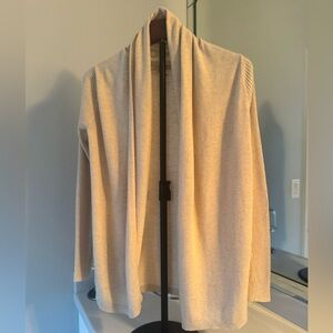 Loft soft Elegant Beige Cream Women's Sweater-XSmall